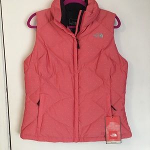 The North Face - Vest in Teaberry Pink